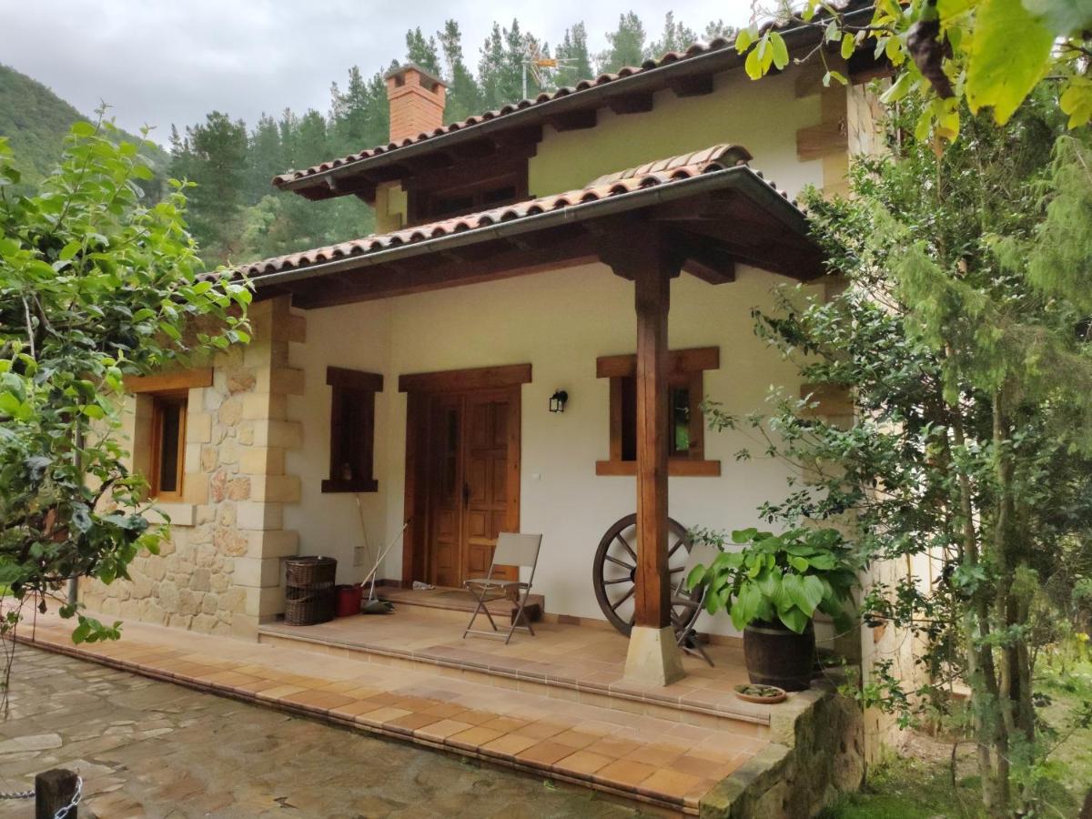 Villa Casa El Vinadal Arguebanes Exterior foto